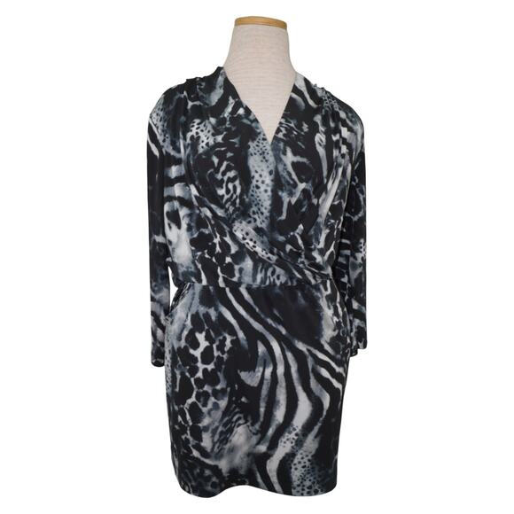 Chico’s Animal Print Wrap Dress Black Gray Long Sleeve Mini Size 1 Medium - Picture 1 of 9